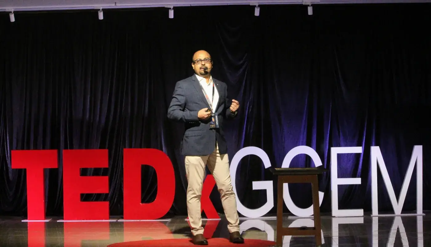 Sundeep Pandit on the TEDx stage